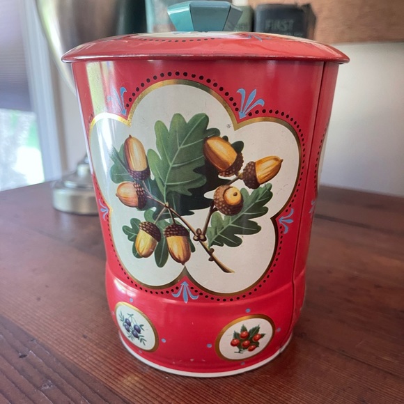 Vintage Tin with Lid - Picture 4 of 5